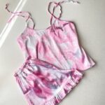تاپ و شلوارک ساتن طرح pink forest - Image 3